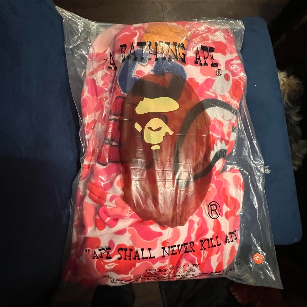 Bapesta pink zip up
Colorful graphic hoodie
Pink bape zip up hoodie - Picture 2 of 7